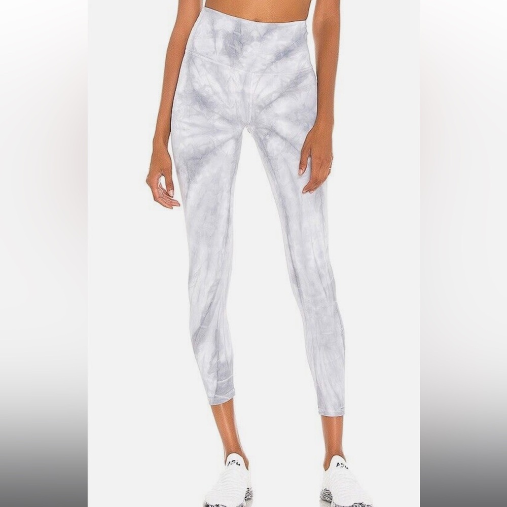 STRUT THIS grey and white tie dye leggings size s